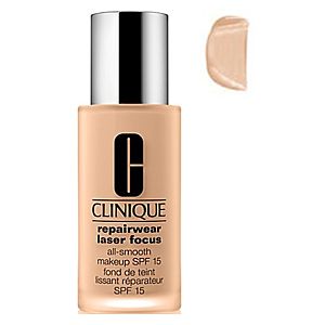 Clinique Repairwear Laser Focus All-Smooth SPF 15 Fondöten 1